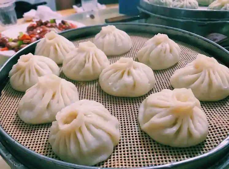 开封灌汤包：北宋夜市的千年回响
