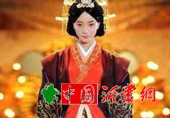 陈阿娇被废黜的原因是什么？与巫女楚服有关