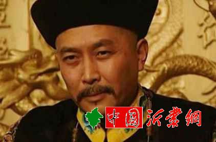 乾隆登基后，为何要毁掉钮祜禄·阿灵阿的墓碑？