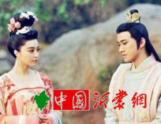 李世民能让李治当继承人是看中了他什么？