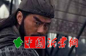 关羽兵败时马超没去帮他，原因是自己没有实际的兵权吗？