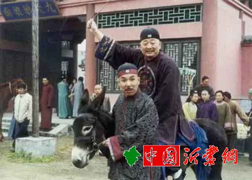 上联“吕府姑娘，下口大过上口”，下联绝了，骂人不带脏
