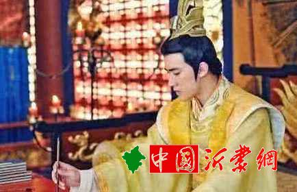李旦登上帝位之时，谯王李重福凭什么能发动叛乱？