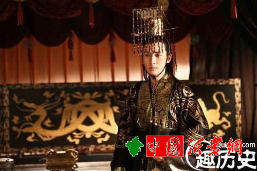 芈月传第46集剧情介绍嬴稷和嬴荡辩论战略战术